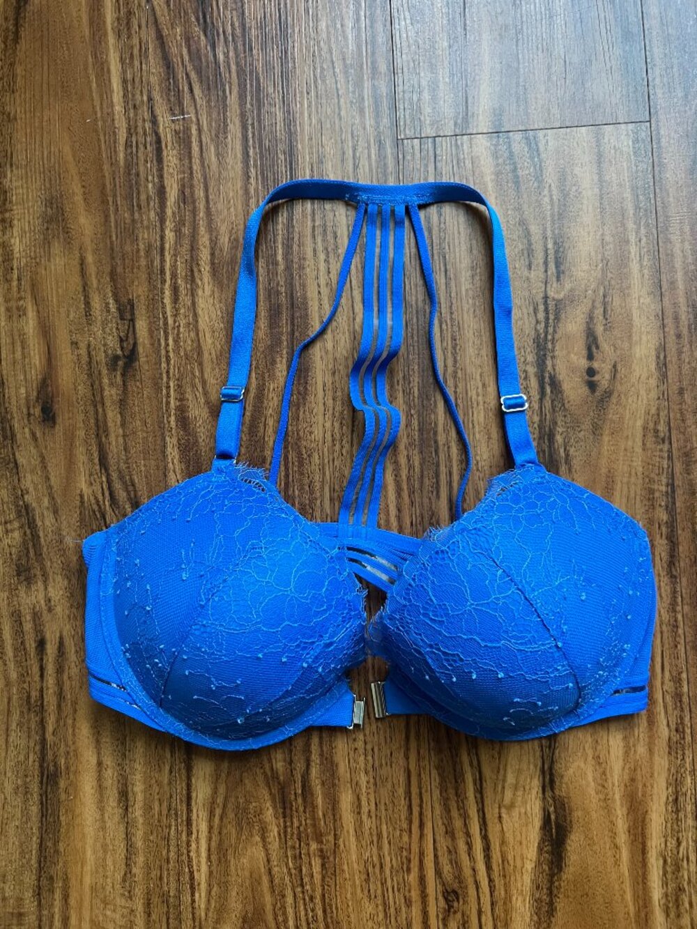 Victoria’s Secret Very Sexy Push Up Bra 36C Electric Blue Lace Strappy LNWOT